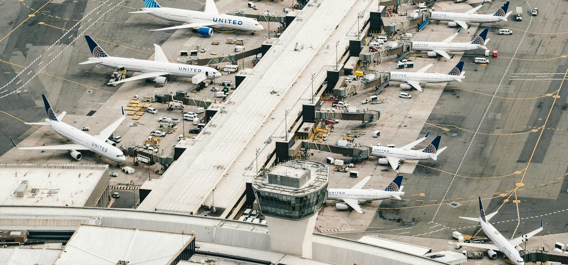 Boeing и стачкуващите работници си стиснаха ръцете