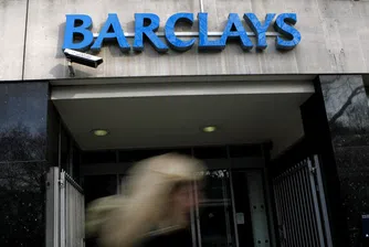 Moody's понижи перспективата по рейтинга на Barclays