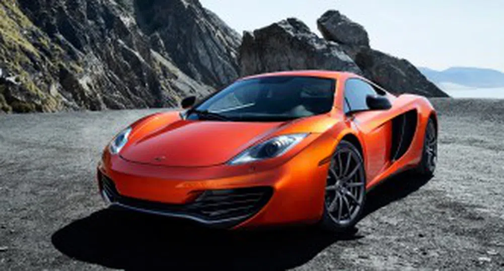 McLaren MP4-12C се оказа по-бърз от себе си