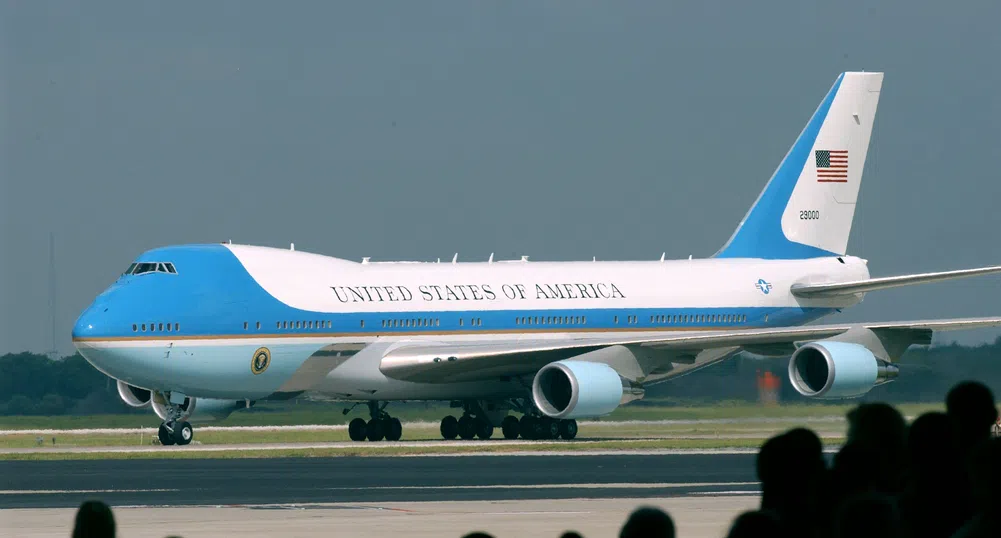 Air Force One е толкова скъп, защото е летящ Бял дом