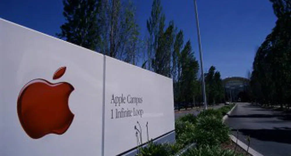 Кои са първите 10 служители на Apple и какво правят сега