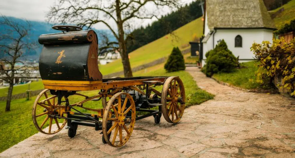 Вижте първото Porsche от 1898 година