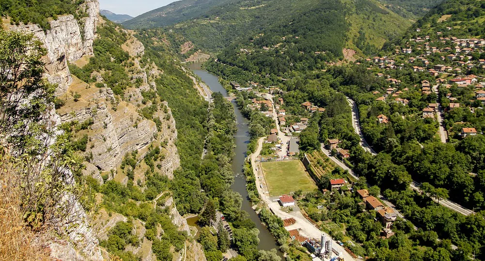 Мобилно приложение ни показва забележителностите в България