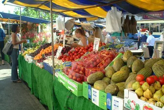 Българи и сърби пресичат границата за по-евтино пазаруване