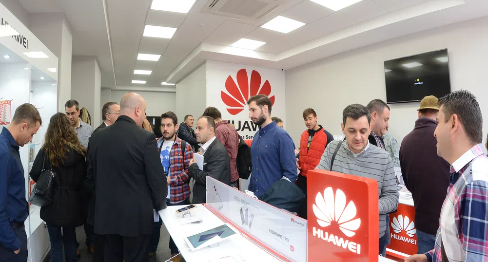 Huawei откри първия център за обслужване на клиенти в България