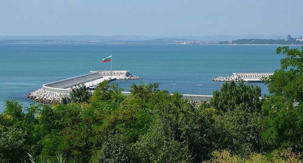 Дрон мери температурата в ромските махали на Бургас