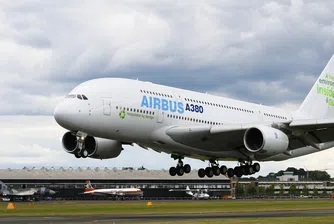 Бъдещето на Airbus A380 може би зависи само от една страна