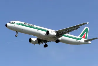 Италия отново налива средства в закъсалата Alitalia