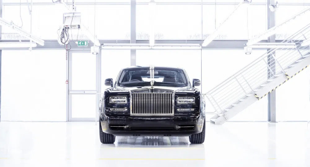 Rolls-Royce показа на олигарсите прощален Phantom