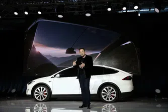 Tesla намалява цените в САЩ и Европа, за да стимулира търсенето