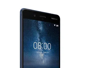 Иновативният Nokia 8  идва у нас