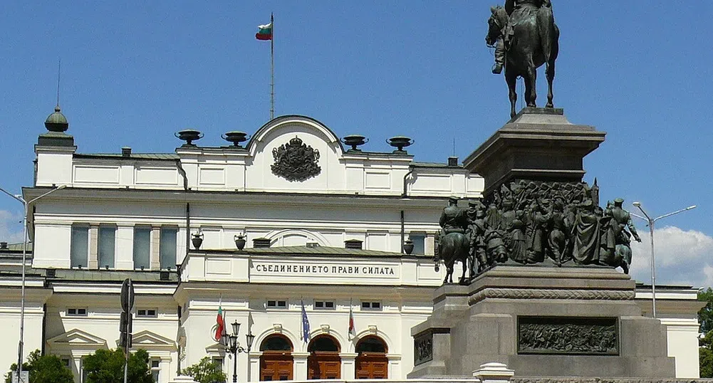 Медиана: В следващия парламент влизат 8 или 9 партии