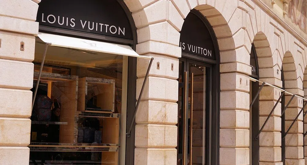 Из празничния списък за пазаруване на Louis Vuitton: пантофи за 1750 евро