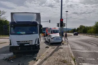 Защо собственик на Tesla написа благодарствено писмо на Мъск?