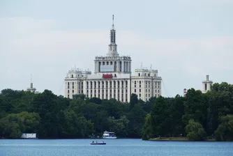 Трета нощ на протести в Букурещ