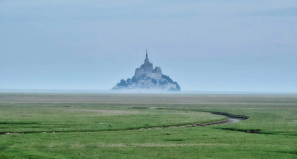 Туристически забележителности, които имат близнаци