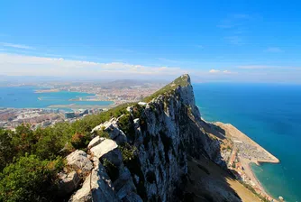 Не в Белфаст, а в Гибралтар - какво се случва, когато сбъркаш самолета