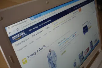 Служители на Amazon вършели услуги на търговци срещу подкупи