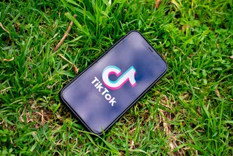 Шеф в TikTok: Ние сме развлекателна платформа, а не социална мрежа