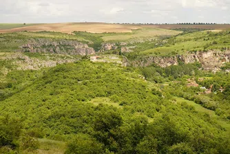 5 много красиви, но малко известни български крепости