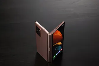 Samsung Galaxy Z Fold2: Еволюция в действие