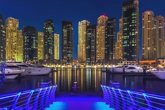 Уникален плаващ курорт строят във водите на Dubai Marina (снимки)