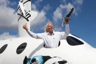 Космическата компания на Брансън Virgin Galactic става публична