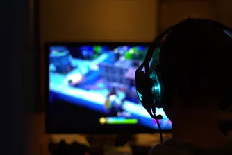 Треньорът по Fortnite, който създава тийнейджъри милионери