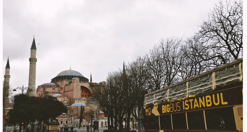 Турция въвежда тридневна блокада в няколко големи града