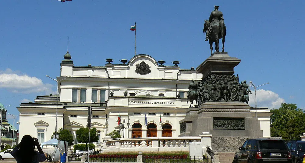 Петков оттегли кандидатурата на Тагарев, предлага нов военен министър