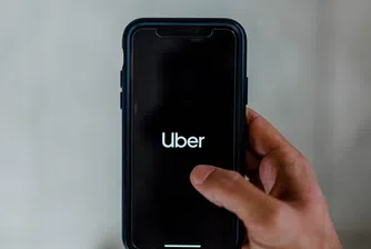 Uber продава поделението си за автономни превозни средства