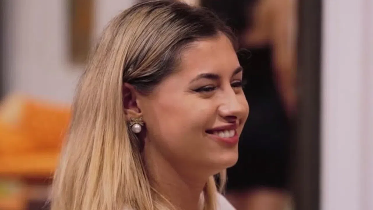 След загубата в мускетарския дуел Мартин се присъедини към дамите