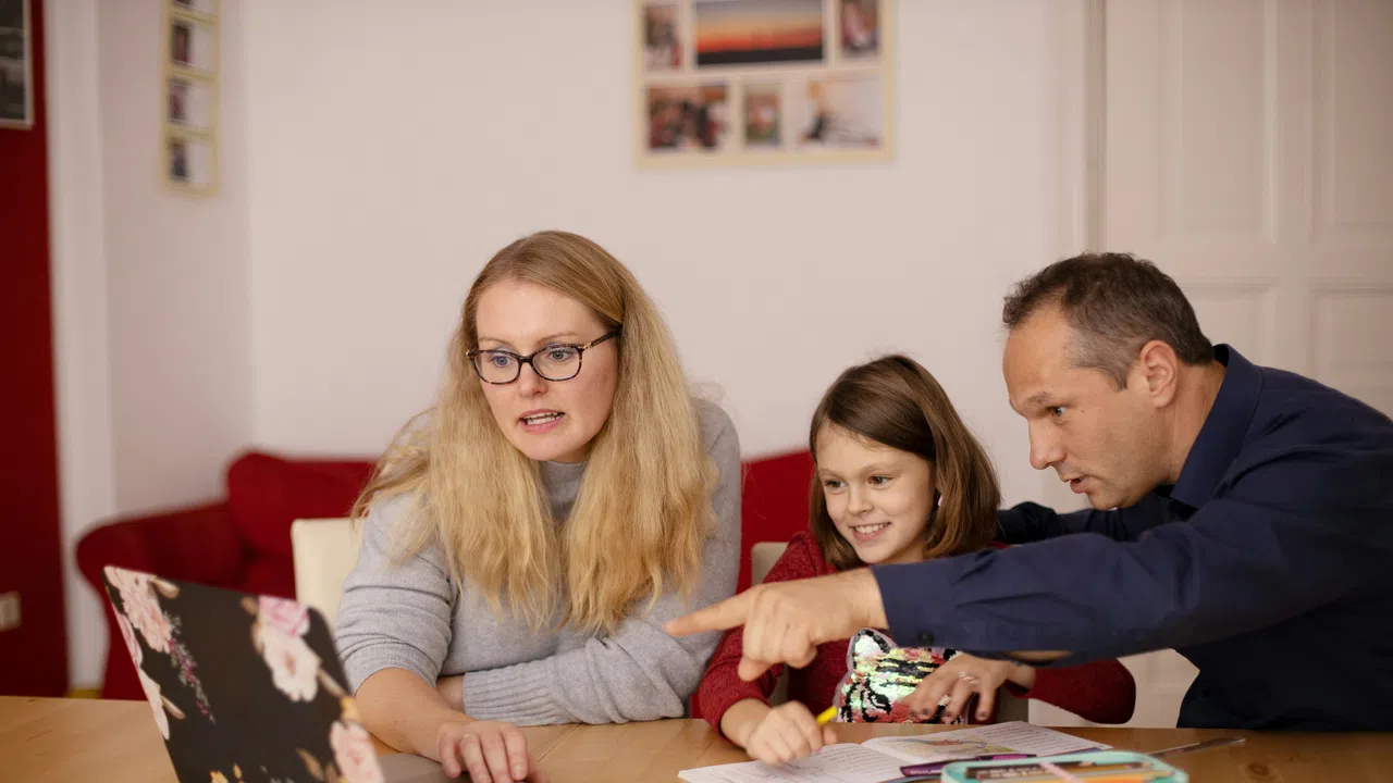 Родителството е невероятно пътуване изпълнено с любов радост и гордост