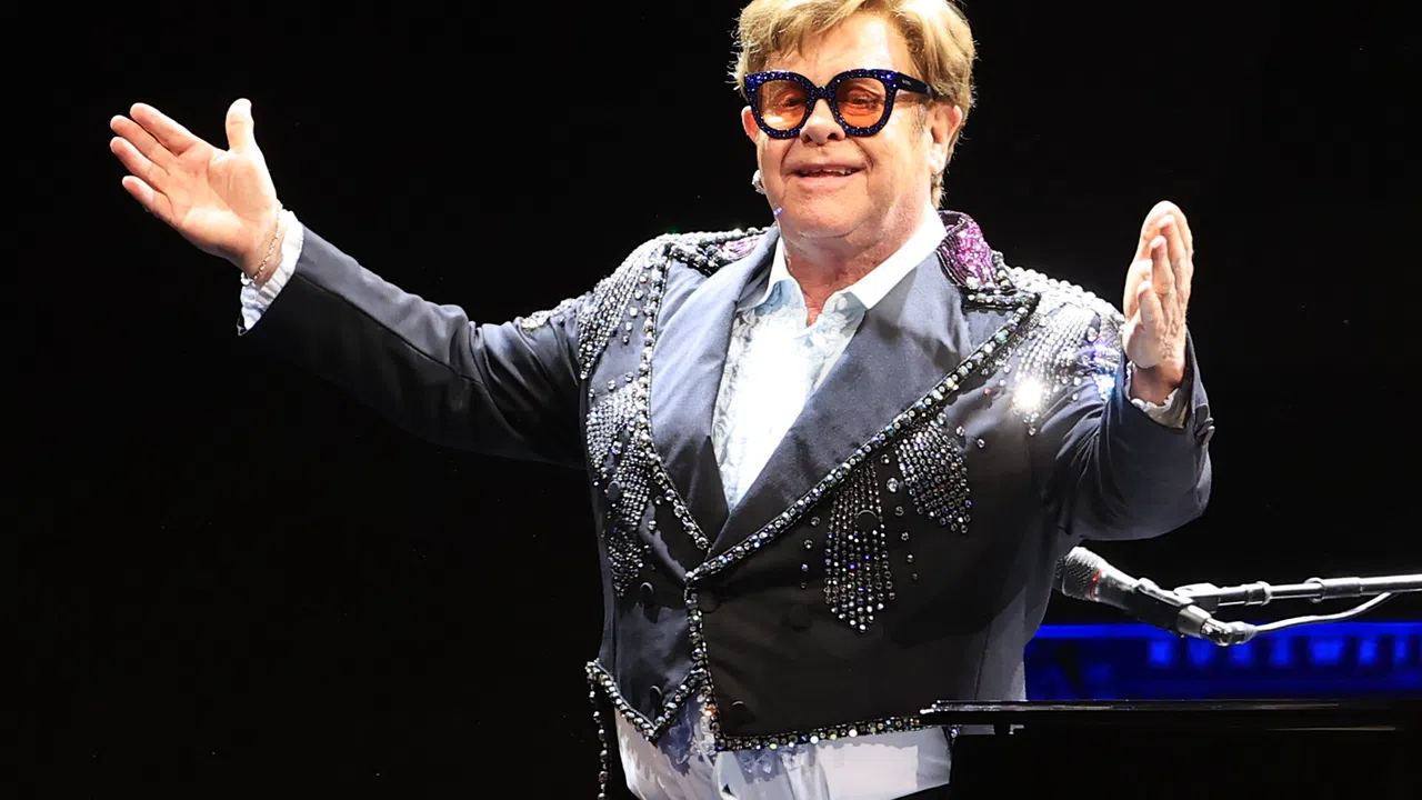 Здравето на сър Елтън Джон преживява сериозни изпитания тъй като