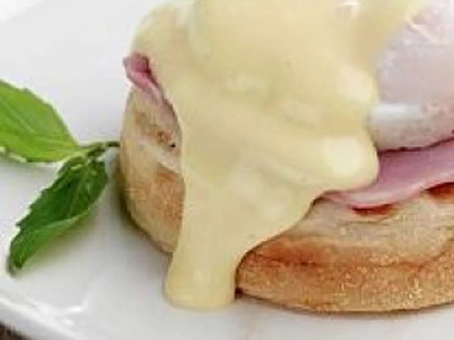 Eggs Benedict за закуска