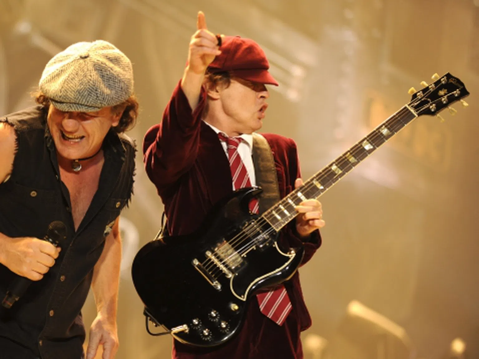 AC/DC пускат колекция вина