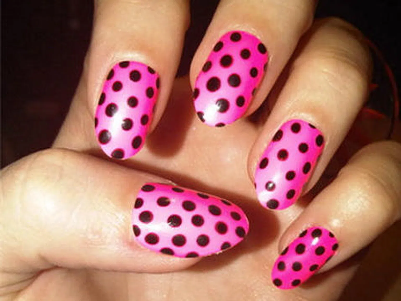 Polka Dot Nails или забавна идея за маникюр