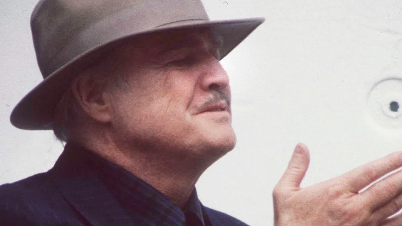 Днес си спомняме за Марлон Брандо – опасният чаровник на