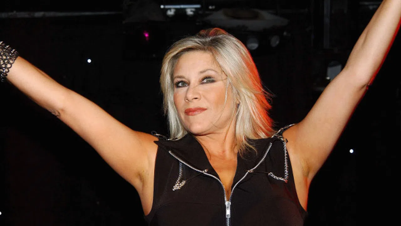 Най голямата звезда на диско музиката Саманта Фокс днес навършва 59