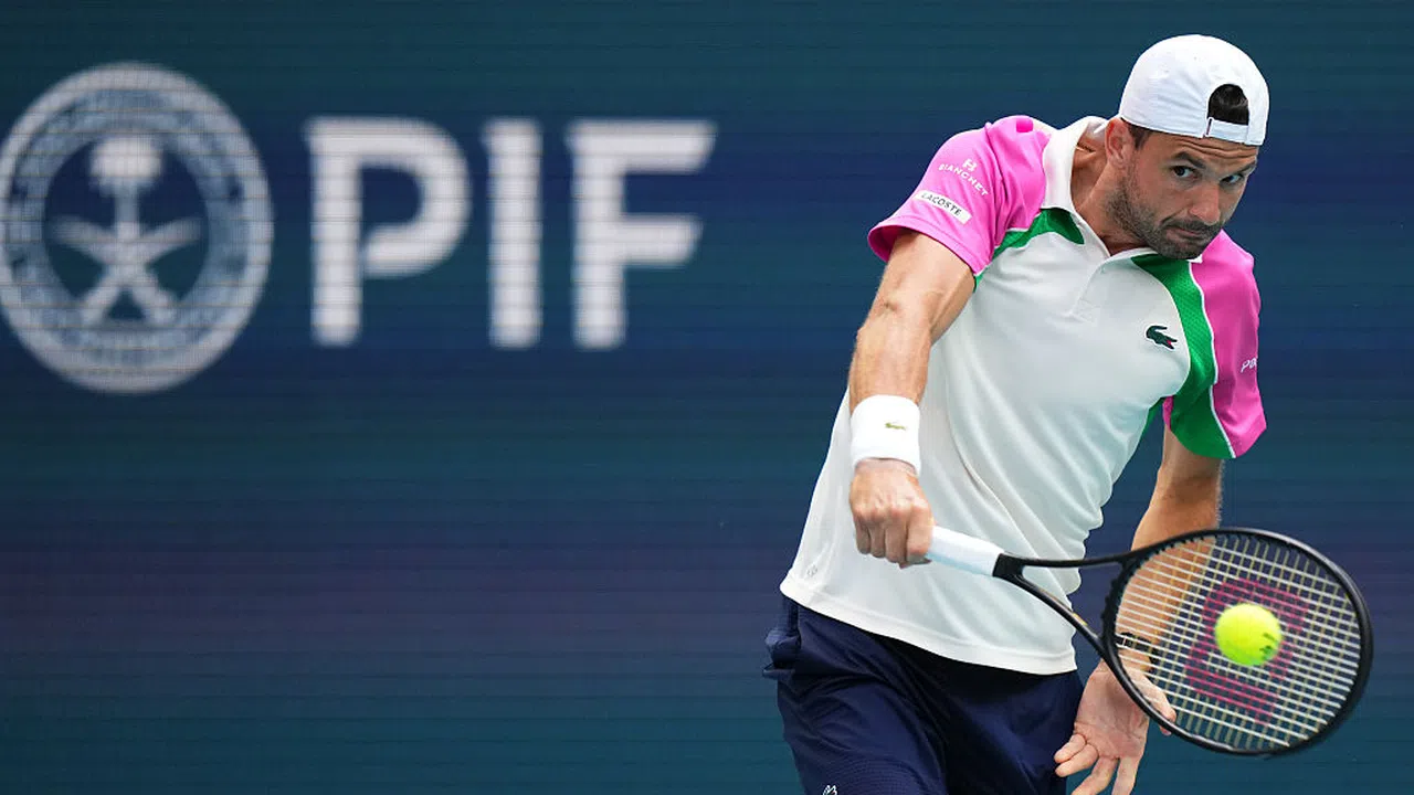 Целувка след мача в Мадрид разпали въображението на спортните фенове