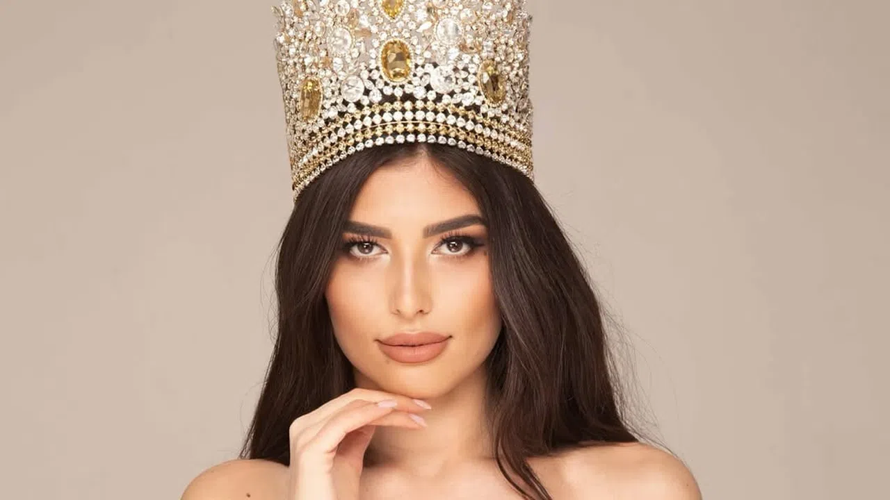 С красота ум и вдъхновение – 24 годишната Теодора Милтенова от