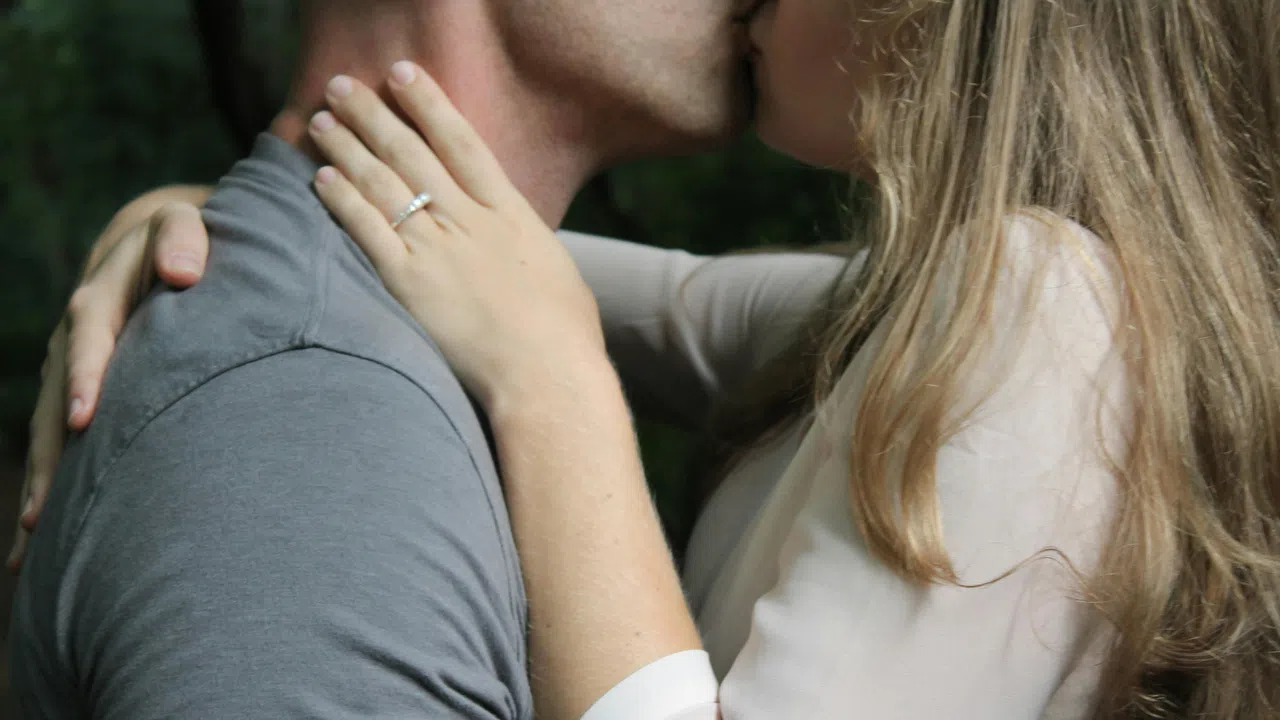 Лошото поведение в самото начало на една връзка служи като