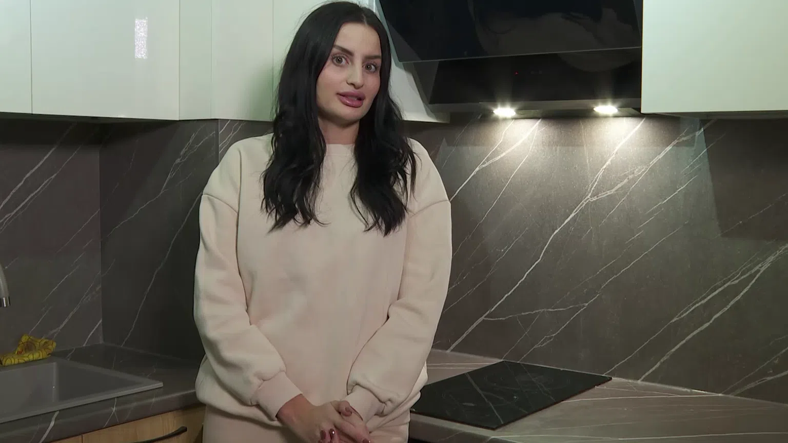 Симона в "Черешката на тортата"