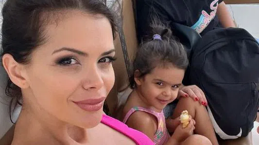 Преслава не се разделя с Паола.