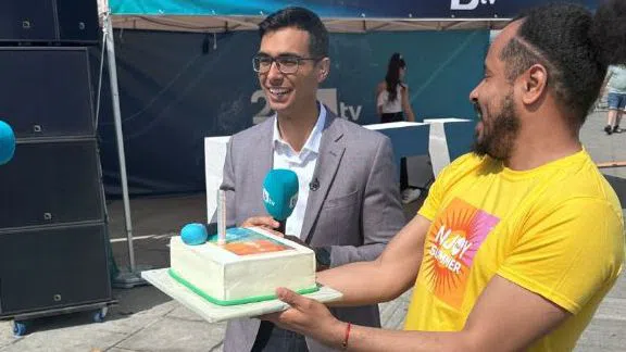 Митьо Маринов празнува на открито