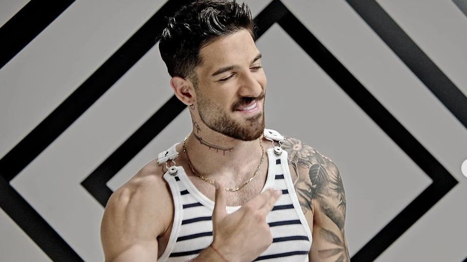 Емрах Стораро