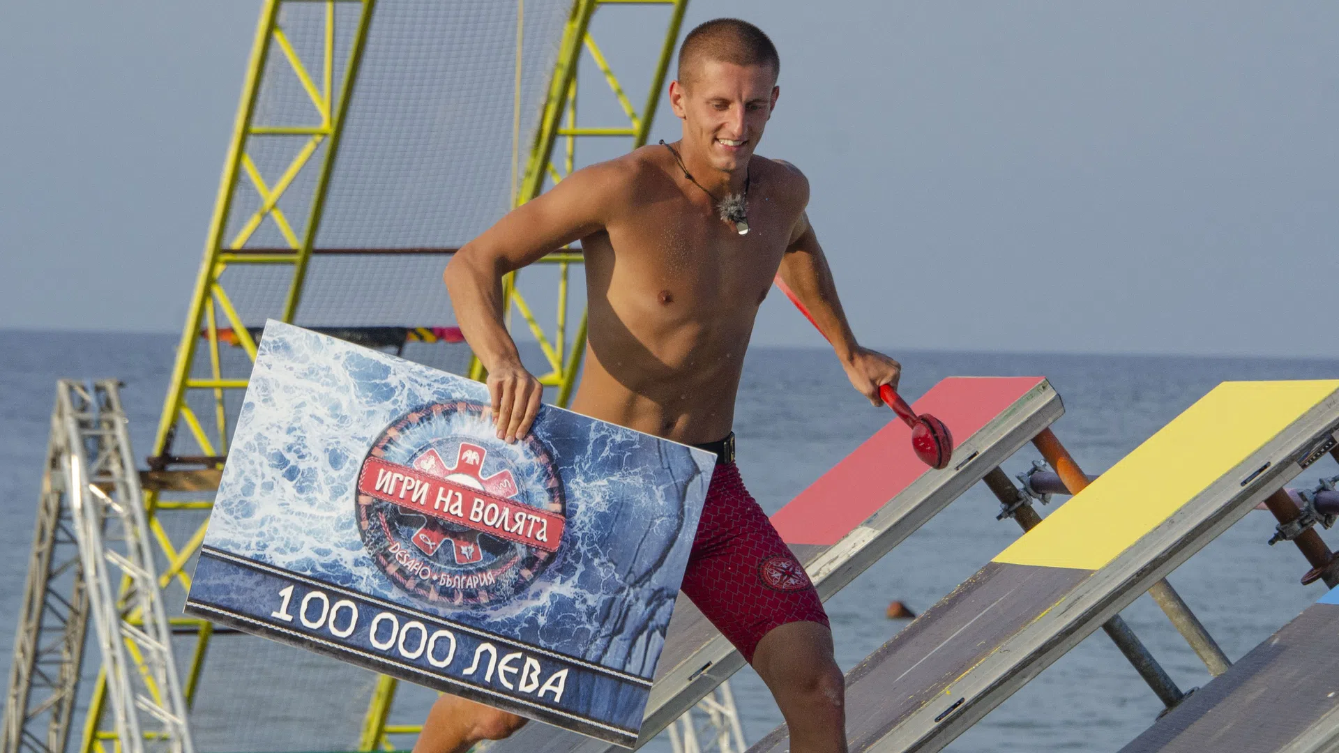 Иван Рълев с победа и чек.