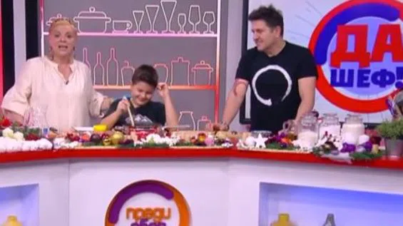 Асен Блатечки винаги взима сина си по участия.