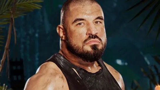 Георги Валентинов се готви в залата за предаването.