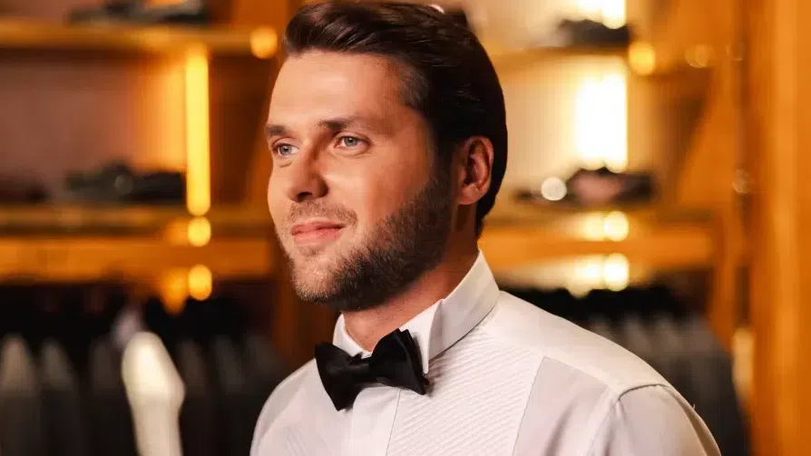 Майката на Алек определено е доста властна.